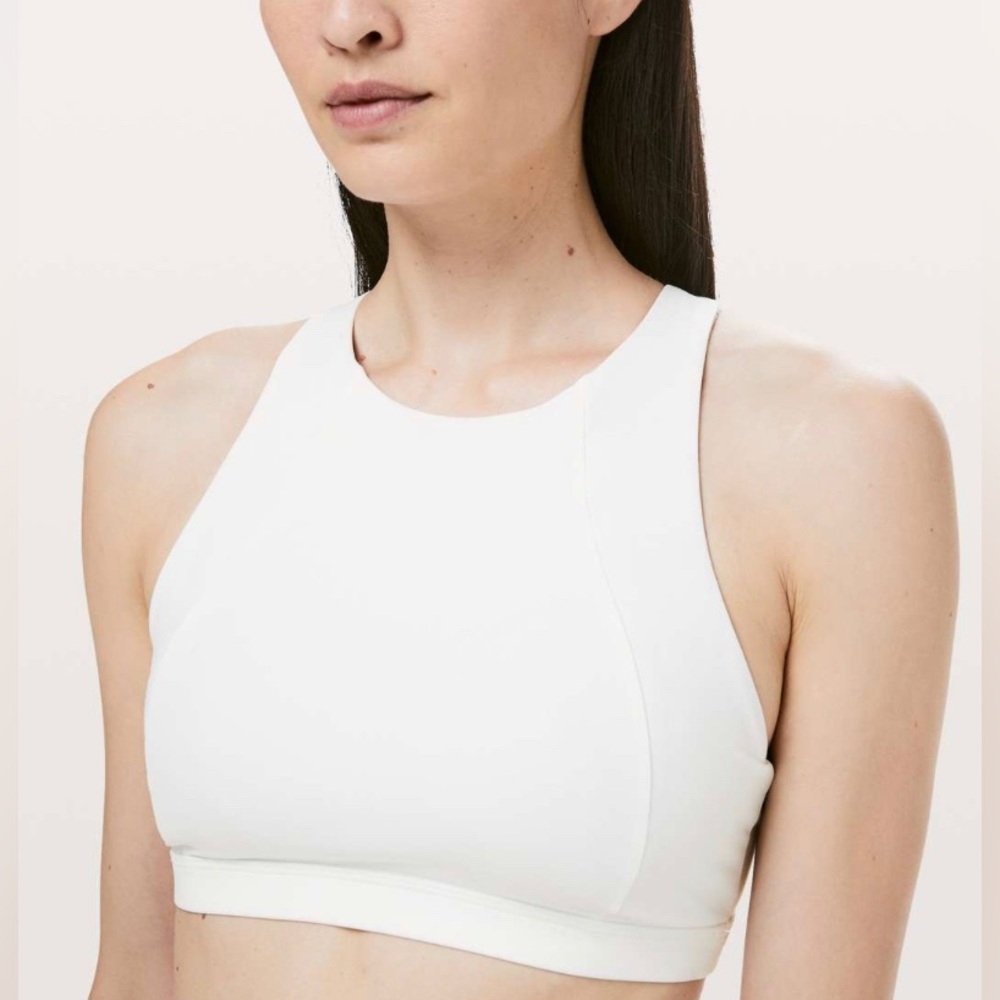 EUC 💙 Lululemon Free To Be Serene Bra *High Neck White